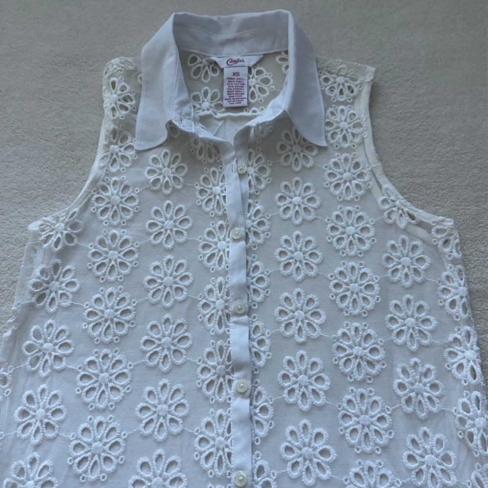 Flowered White Sleeveless Blouse | Women's XS | Candie's - Picture 10 of 16